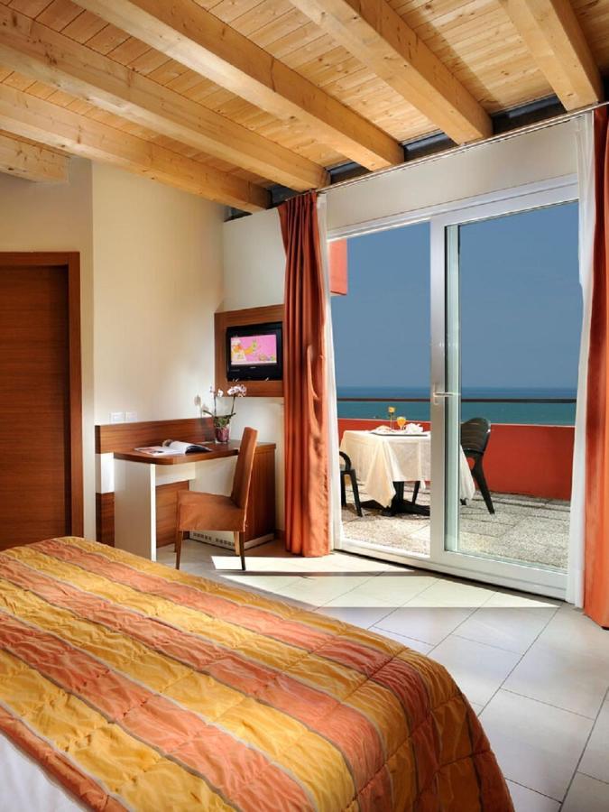 Hotel Bembo Μπιμπιόνε Εξωτερικό φωτογραφία