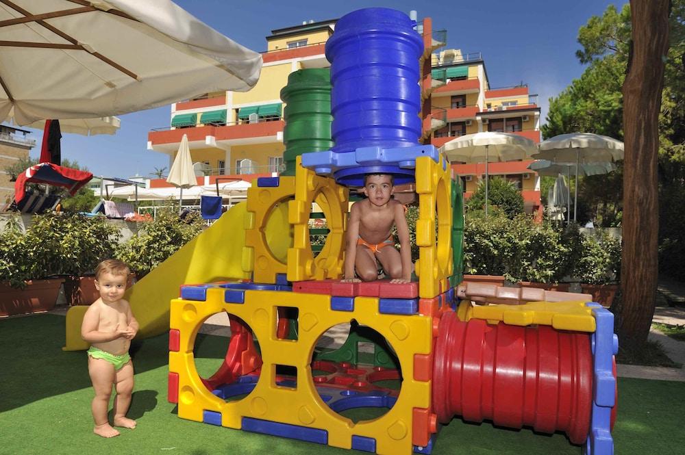 Hotel Bembo Μπιμπιόνε Εξωτερικό φωτογραφία